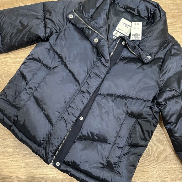 NWT Abercrombie & Fitch Black Shine Mini Puffer Coat Jacket Size Small - Picture 8 of 10